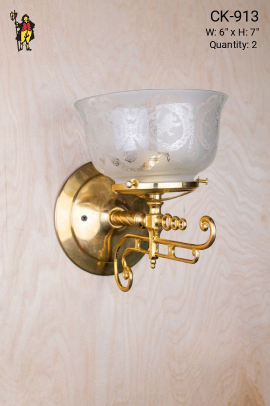 Oil Style Brass Single Decorative Arm Wall Sconce w/Etched Glass Shade